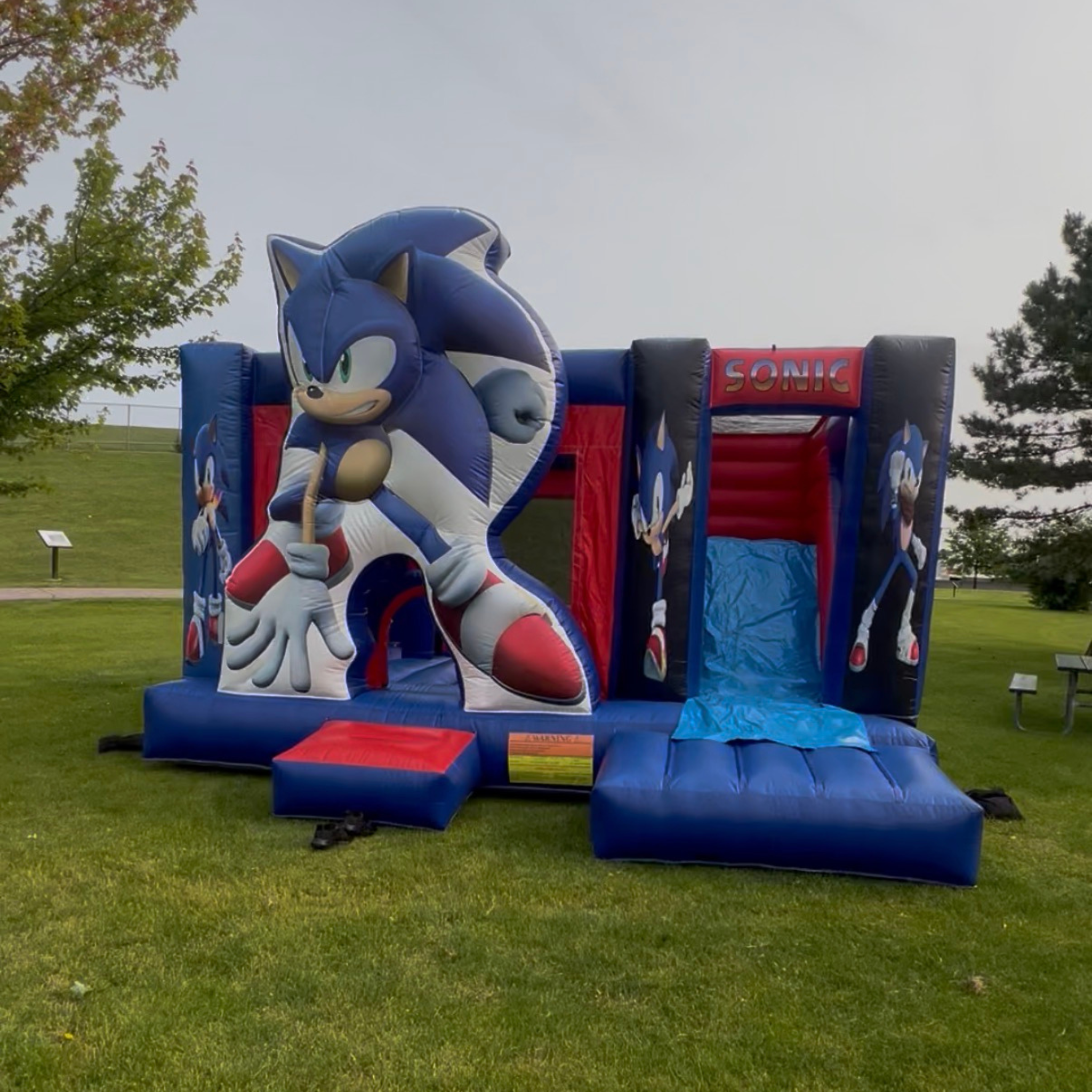 Sonic Bounce House with Slide